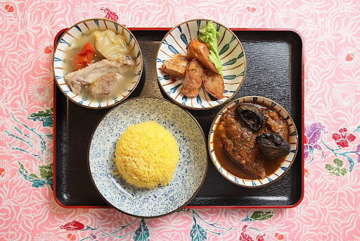 Ivins Peranakan Restaurant @ Kovan
