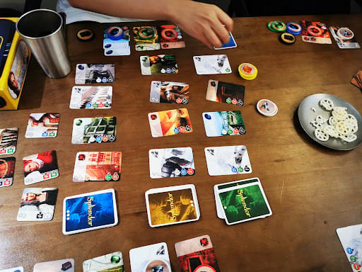 ME Cafe & Games