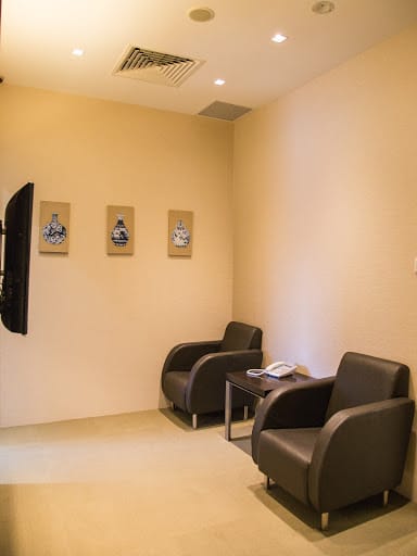 Bao Zhong Tang Premium TCM Centre